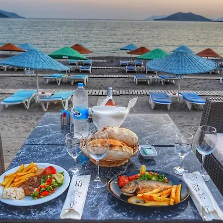 Yücel Hotel 3*