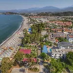 Yuecel Hotel 3*