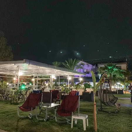 Yuecel 3* Φετιγιέ